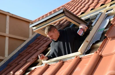 Pose de fenêtres de toit Velux à Cintheaux